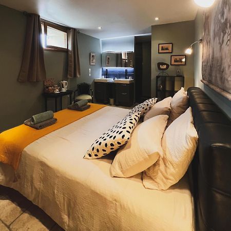 Au Bout Du Pre Otel Pézenas Dış mekan fotoğraf