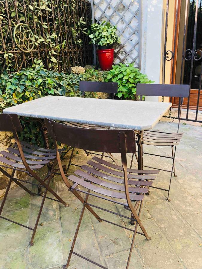 Au Bout Du Pre Otel Pézenas Dış mekan fotoğraf